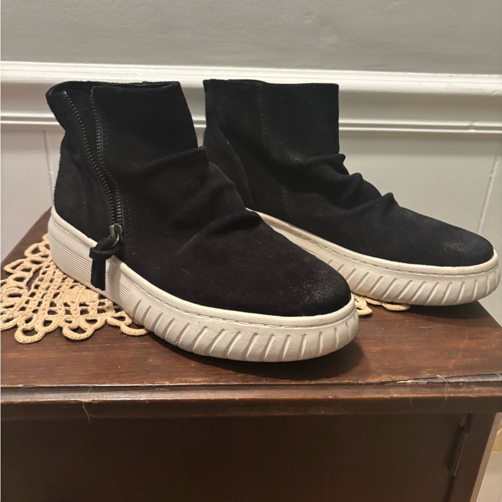 Sofft Black High-Top Sneakers with white soles